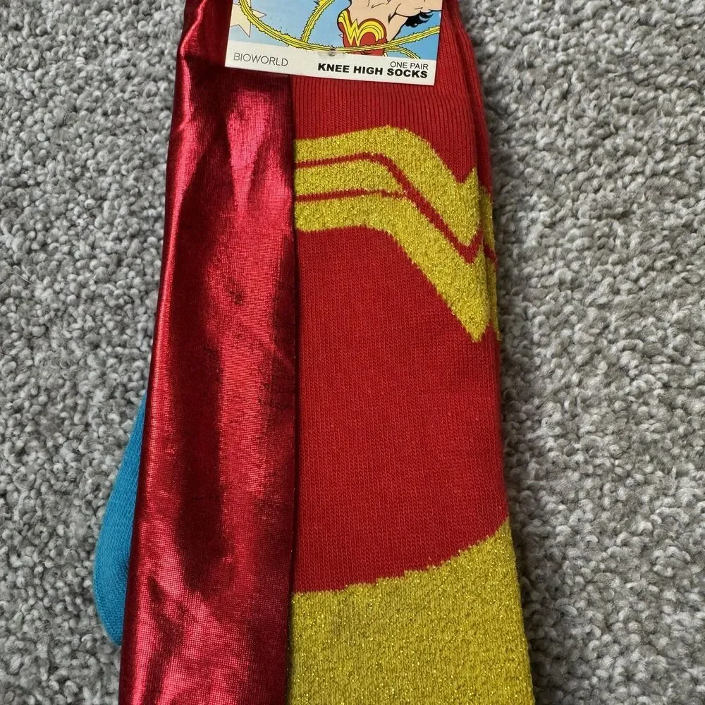 Bioworld Socks Womens One Size Multicolor Wonder Woman Knee High Cape Superhero